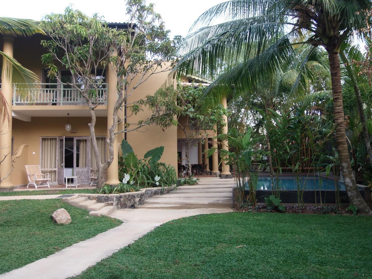 Aurora Bed & Breakfast Unawatuna Ngoại thất bức ảnh