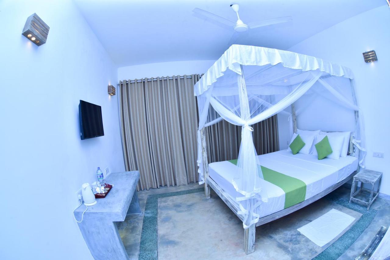 Aurora Bed & Breakfast Unawatuna Ngoại thất bức ảnh