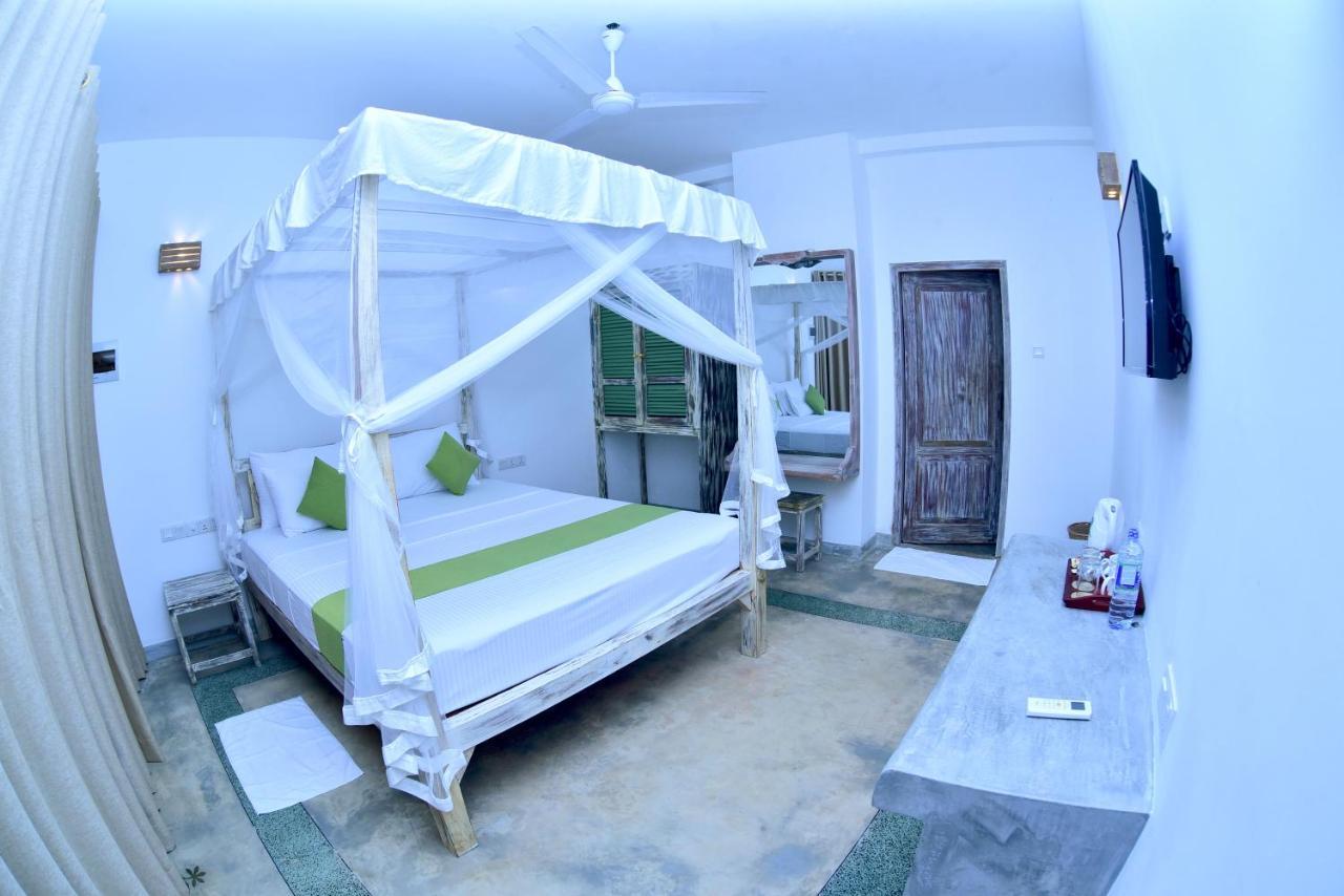 Aurora Bed & Breakfast Unawatuna Ngoại thất bức ảnh