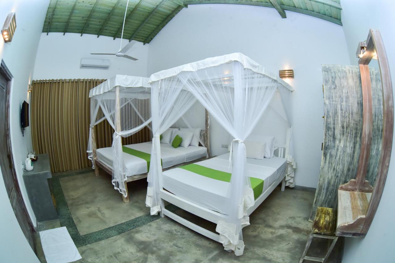 Aurora Bed & Breakfast Unawatuna Ngoại thất bức ảnh