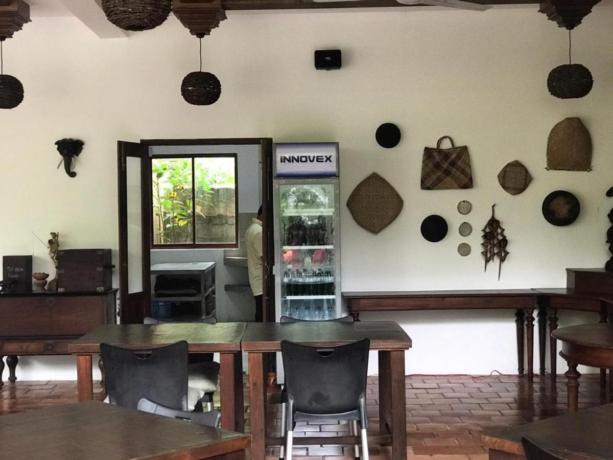 Aurora Bed & Breakfast Unawatuna Ngoại thất bức ảnh